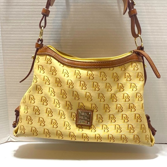 Dooney and Bourke vintage shoulder bag - Picture 3 of 16